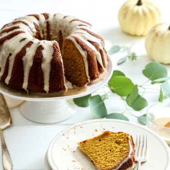 Pumpkin Spice Bundt Cake with Maple Cinnamon Glaze