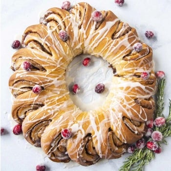 Cardamom Cinnamon Roll Wreath