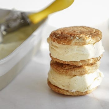 Snickerdoodle Cookie Ice Cream Sandwiches