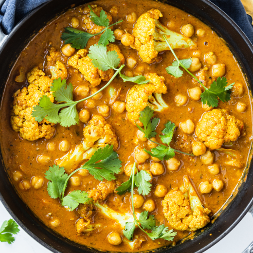 Chickpea And Cauliflower Turmeric Curry